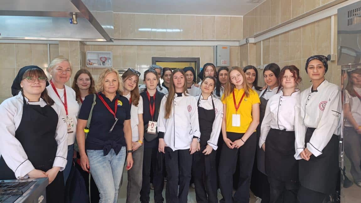 AKREDİTSYON PROGRAMI STEM EĞİTİMİ KAPSAMINDA LİTVANYA'DAN GELEN MİSAFİRLERİMİZİ AĞIRLADIK...